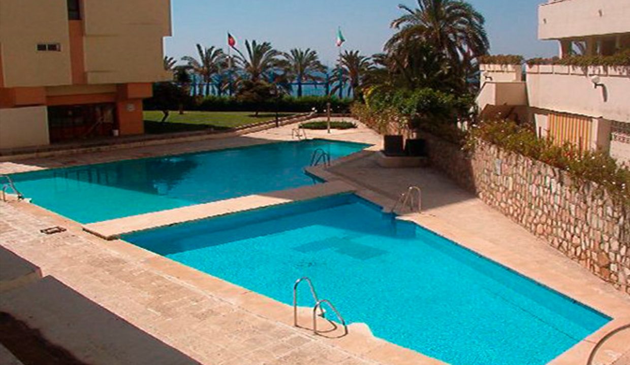 AP051 Inmobiliaria Bobis Centro Marbella cerca de la playa piscina