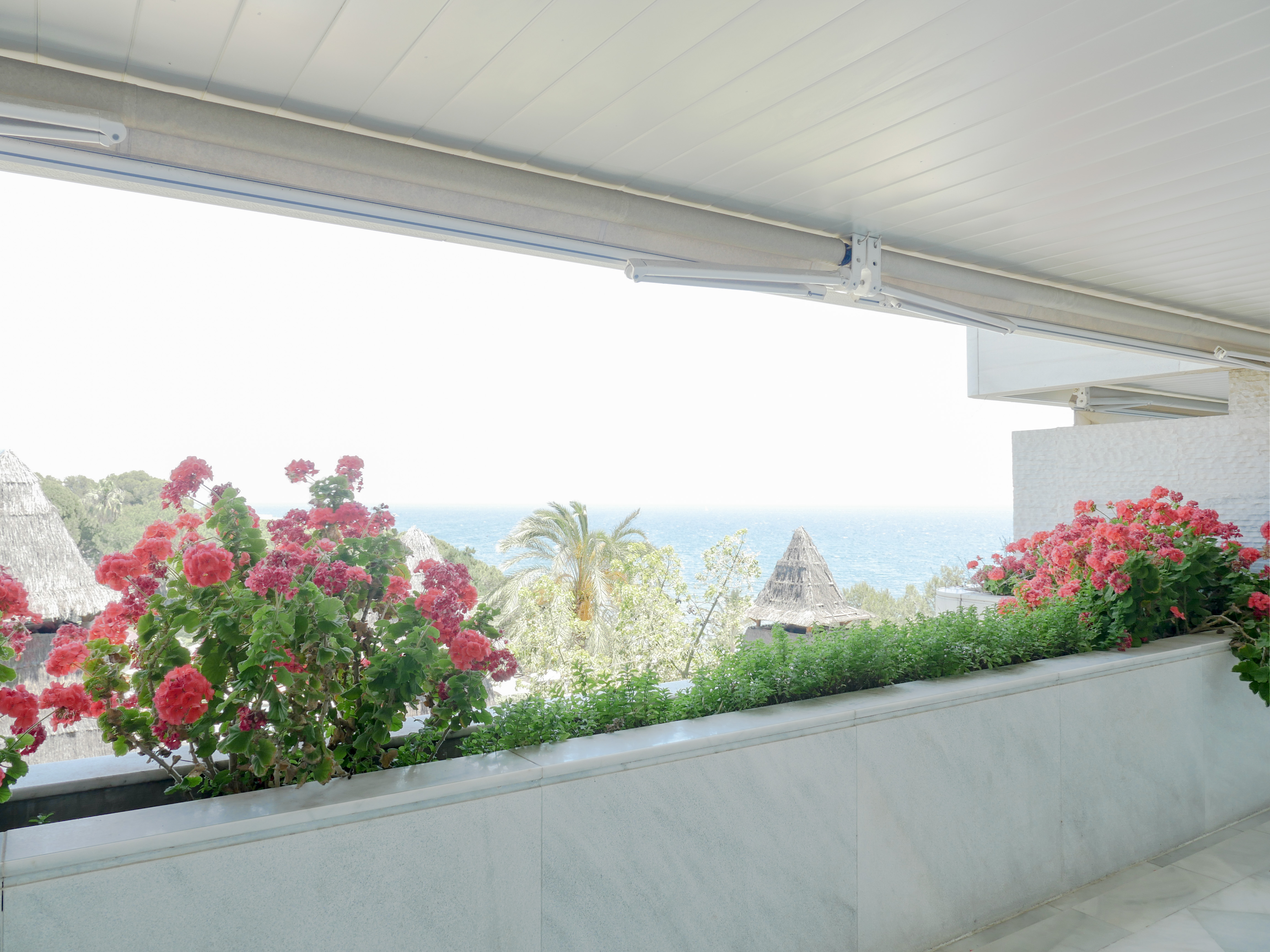 AP059 Espectacular piso de lujo en primera línea de playa de Marbella cerca del Palacio de Congresos