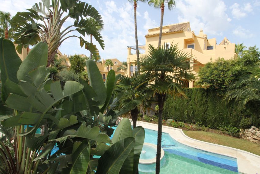 Ap191 Inmobiliaria Bobis Milla de oro Marbella piscina