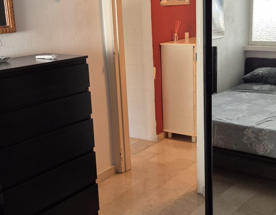 16acf35d-68c7-454b-98c1-7ee704c82653