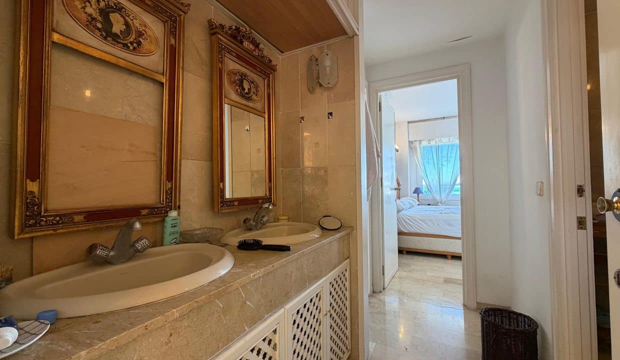 1WhatsApp Image 2025-11-20 at 17.31.44