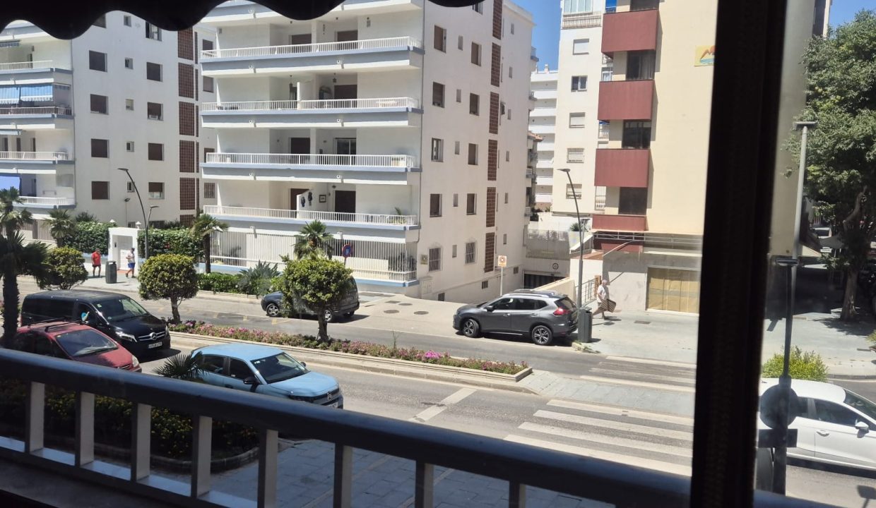 38a5142a-c589-4ee3-a21e-9ccf95d16415