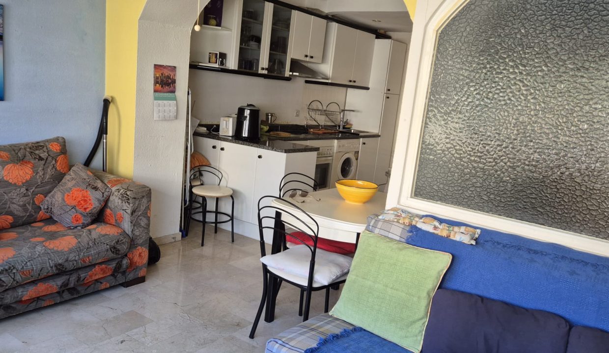 a1a25e51-69a8-4c57-8033-320e1ddd70bf